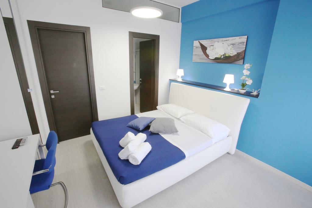 Iris Room Rome Room photo